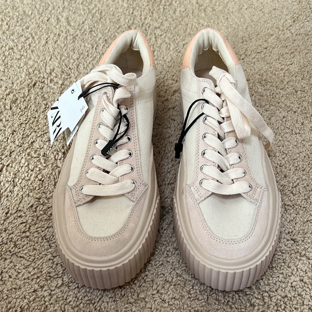 New! Zara canvas and suede beige sneakers. SZ 41/10.